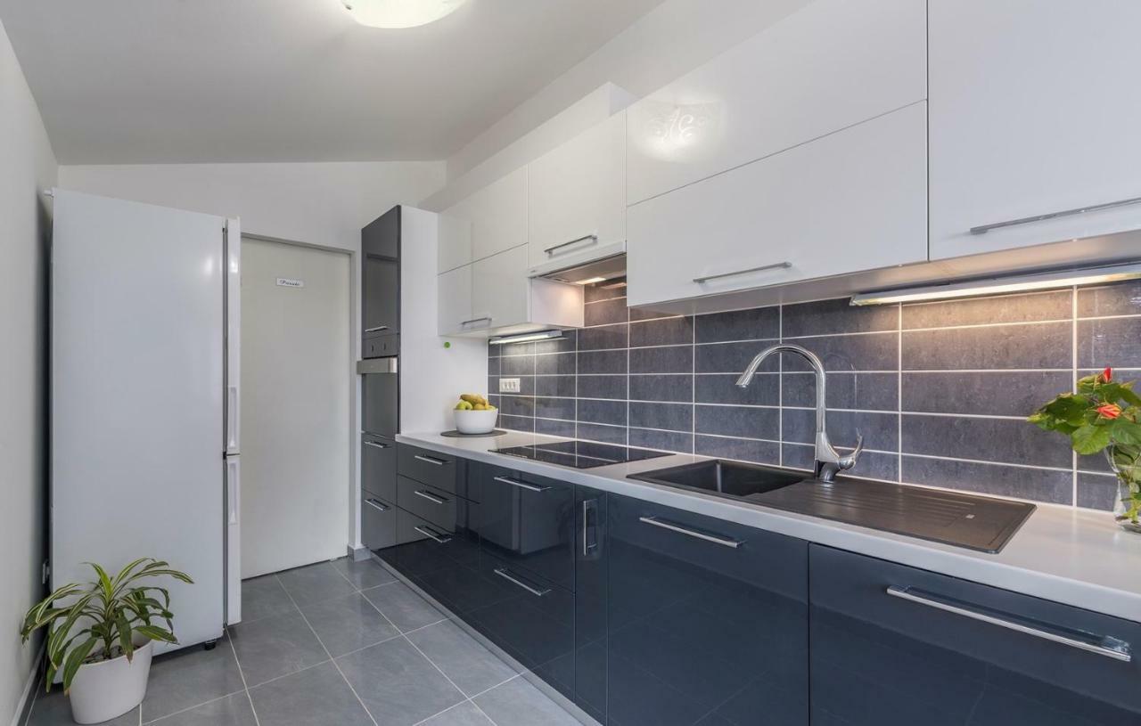 Apartments Saladinka Červar-Porat Zewnętrze zdjęcie